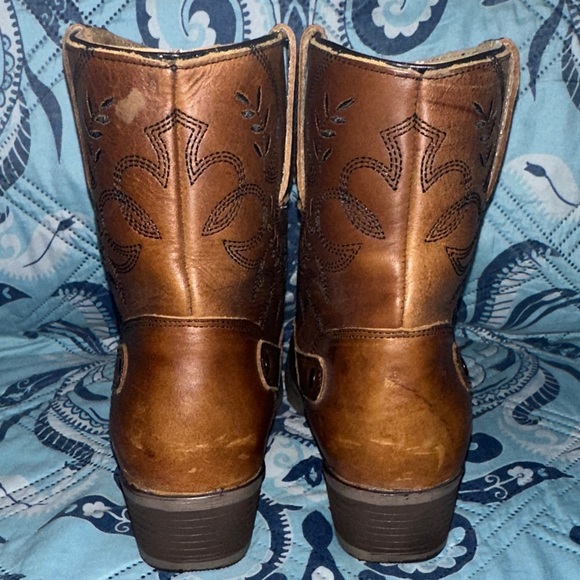 These boots were made for walking!!!  Tan Leather Ankle Boots - Picture 10 of 12